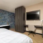 호텔 Twenty-three Amsterdam Airport 호프트도프