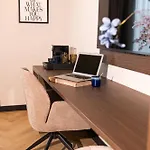 Twenty-three Amsterdam Airport 4* 호프트도프