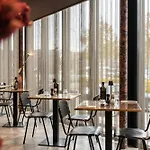 Twenty-three Amsterdam Airport מלון 4*