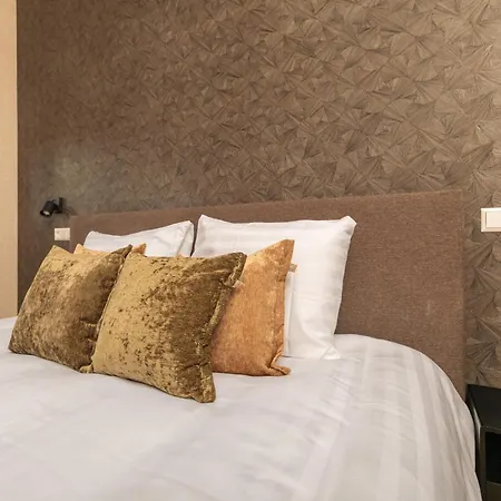 Hotel Twenty-three Amsterdam Airport 4*