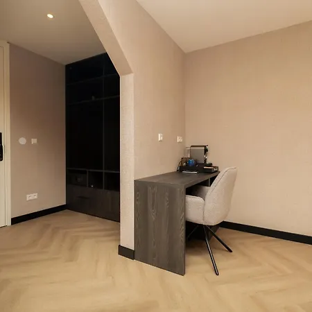 Twenty-three Amsterdam Airport Hotel 4*