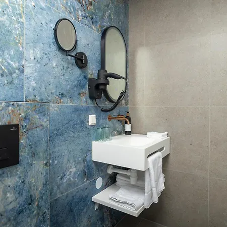 Twenty-three Amsterdam Airport Hotel 4*