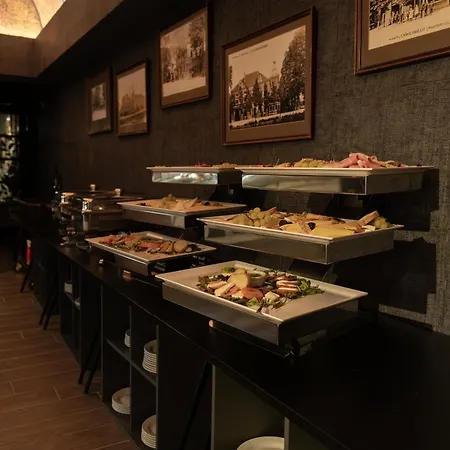 Twenty-three Amsterdam Airport Hotel Hoofddorp