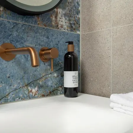 Twenty-three Amsterdam Airport 4*