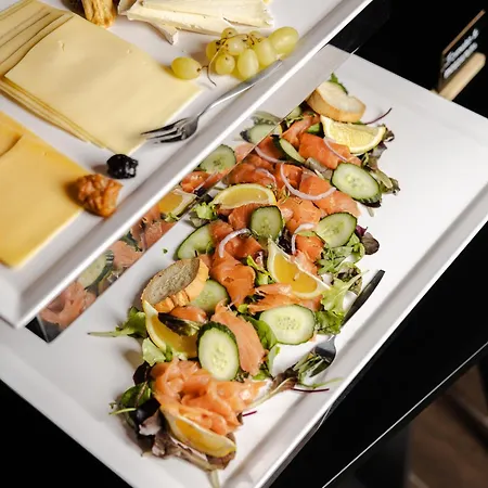 Twenty-three Amsterdam Airport Отель