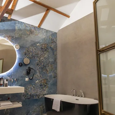 Отель Twenty-three Amsterdam Airport